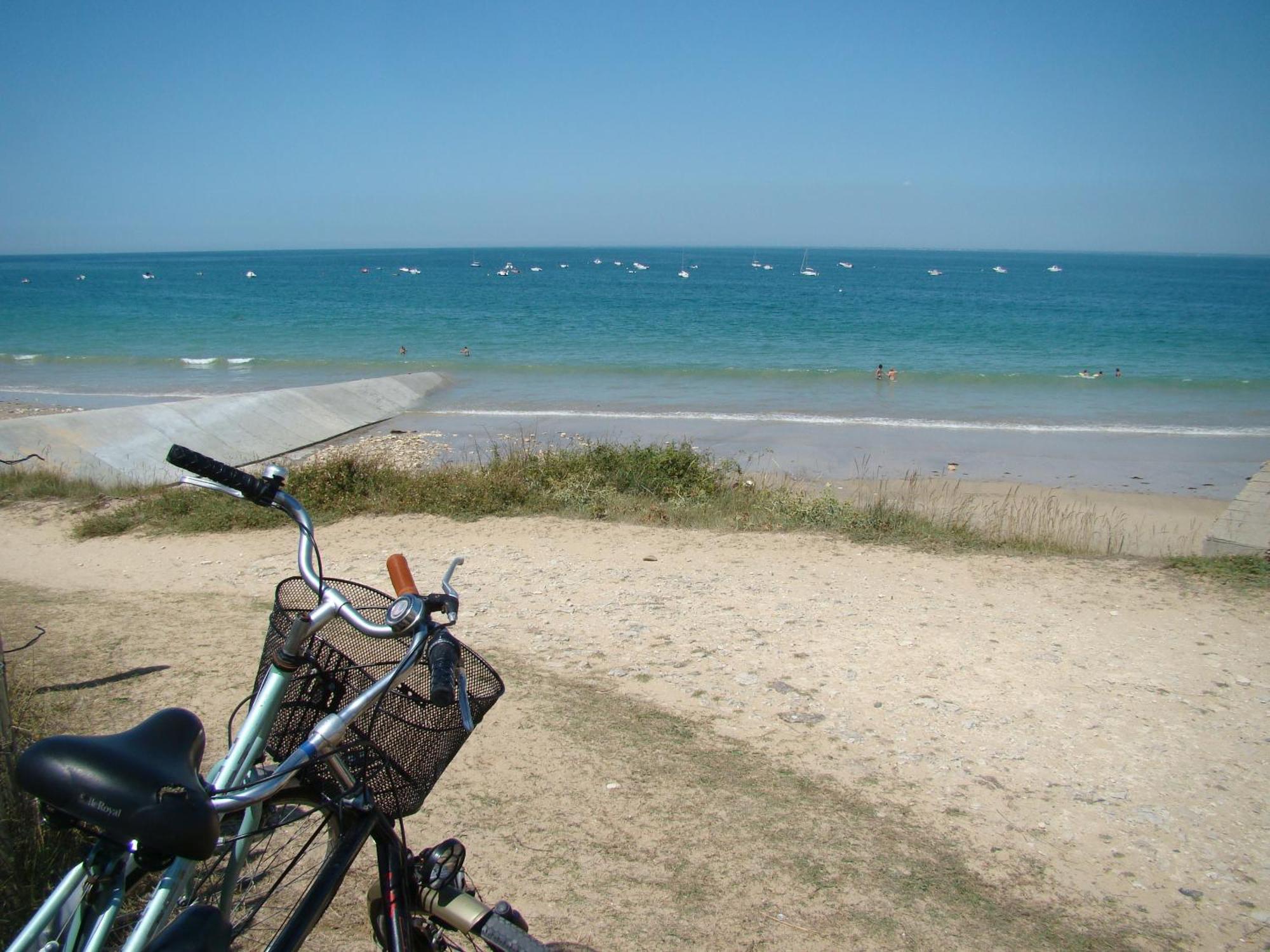 Camping Les Peupliers ลาฟร็อตต์ ภายนอก รูปภาพ